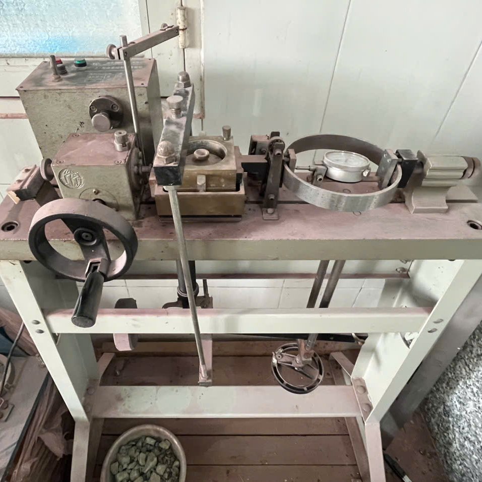 Máy cắt đất 2 tốc độ (Máy cắt đất tam liên)