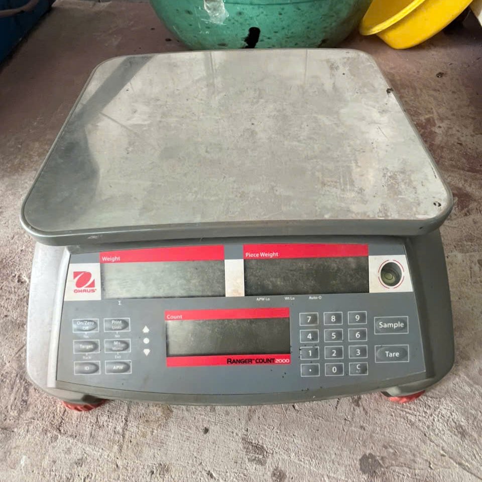 Cân đếm điện tử Ohaus RC21P30